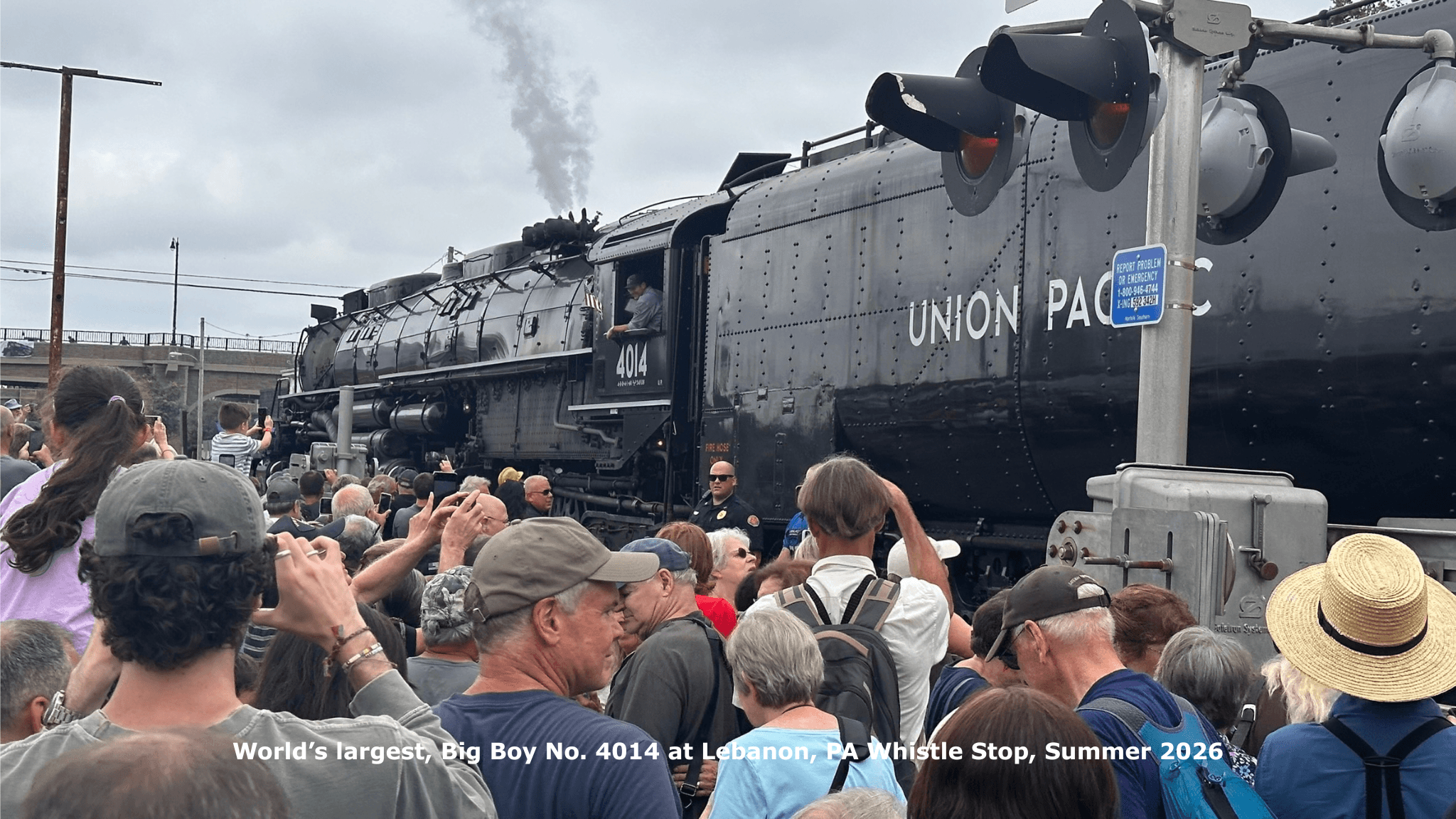 A large crowd gathers to view the Big Boy No. 4014 steam locomotive at a whistle stop in Lebanon, PA.